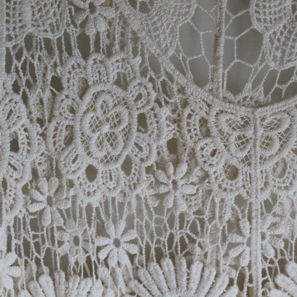 Lace Tank Top - Picture 4 of 4